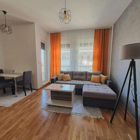 Zara Apartman 1 Bijeljina Exterior foto