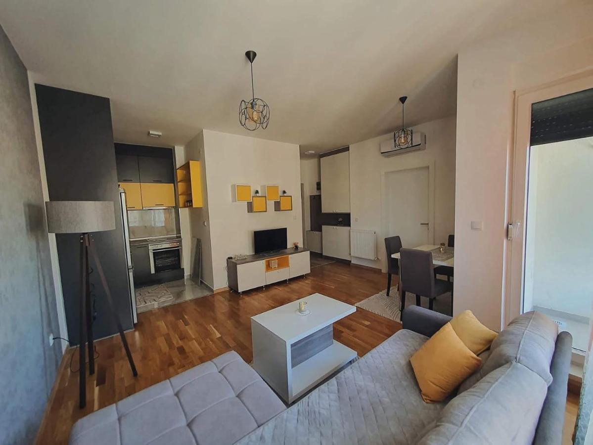 Zara Apartman 1 Bijeljina Exterior foto