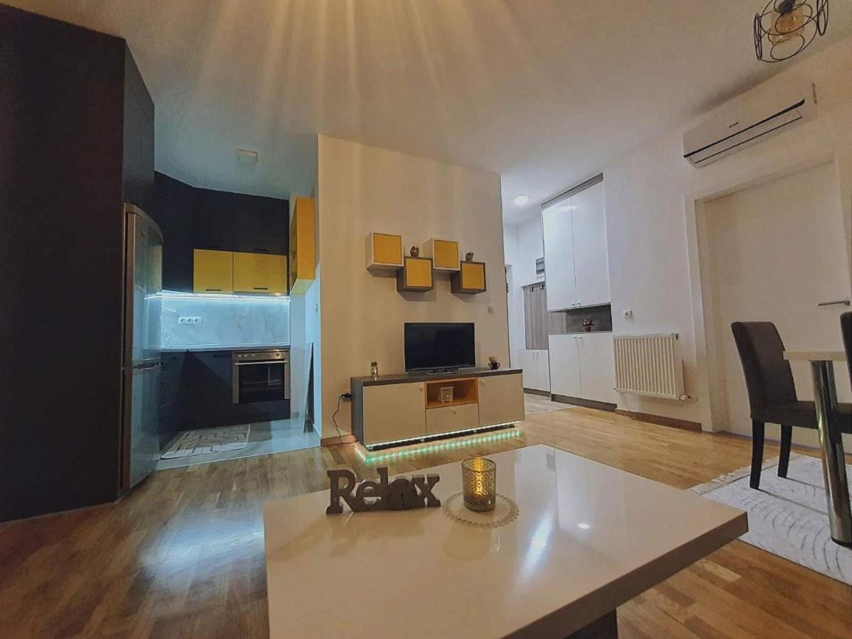 Zara Apartman 1 Bijeljina Exterior foto