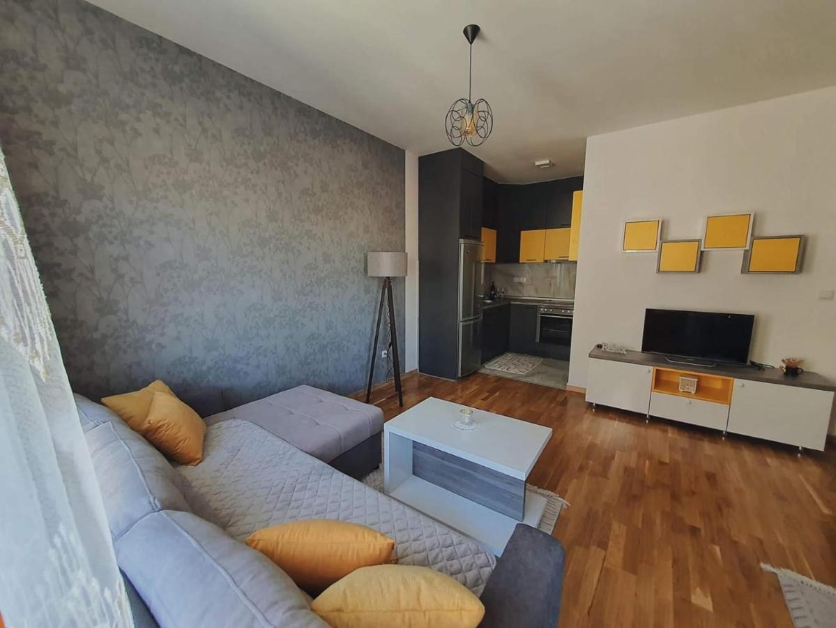 Zara Apartman 1 Bijeljina Exterior foto